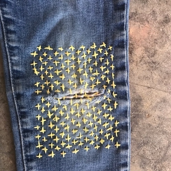 CUSTOM hand sewn sashiko embroidered jeans - Picture 2 of 6